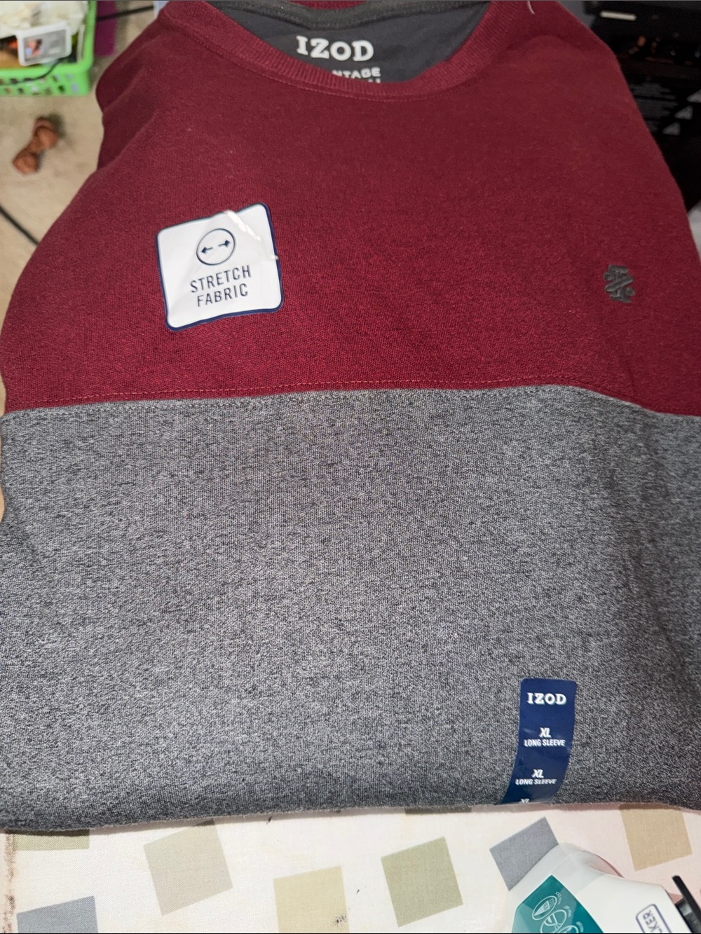 Izod Men’s Maroon and Gray Crewneck Colorblock Sweater
